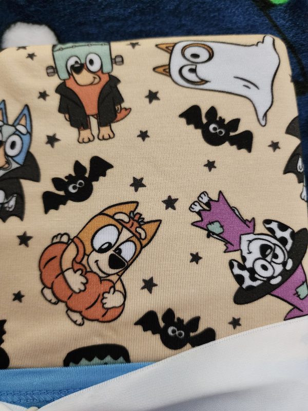 *Charlies Project Bluey, Bingo and Friends Halloween Baby Blanket Fashion